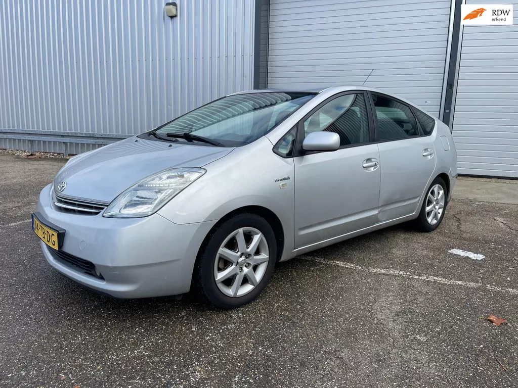 Toyota Prius 1.5 VVT-i Business Edition