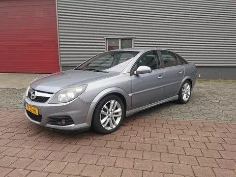 Opel Vectra GTS 1.9 CDTi ( CONTACT SLOOT DEFECT )