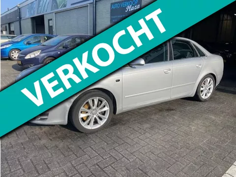 Audi A4 Limousine 2.0 TFSI quattro Pro ( Motor Loopt Onregelmatig )