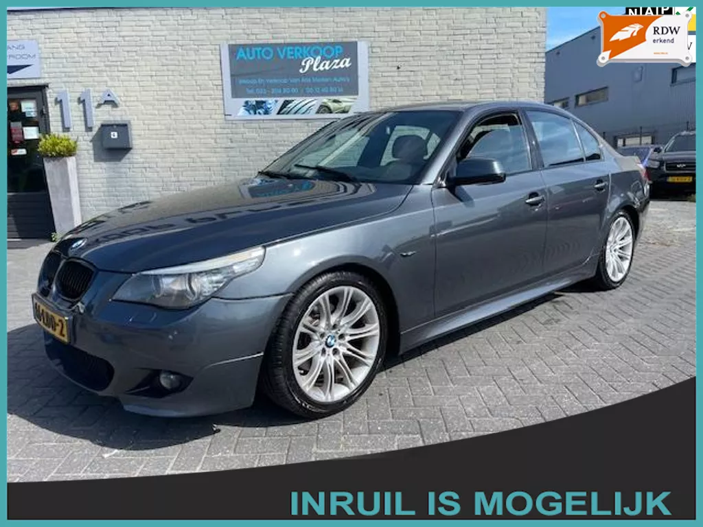 BMW 5-serie 520i Corporate Lease Business Line Sport / TREKHAAK